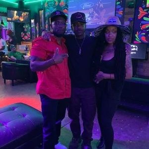 Meet your Posher, Nigel